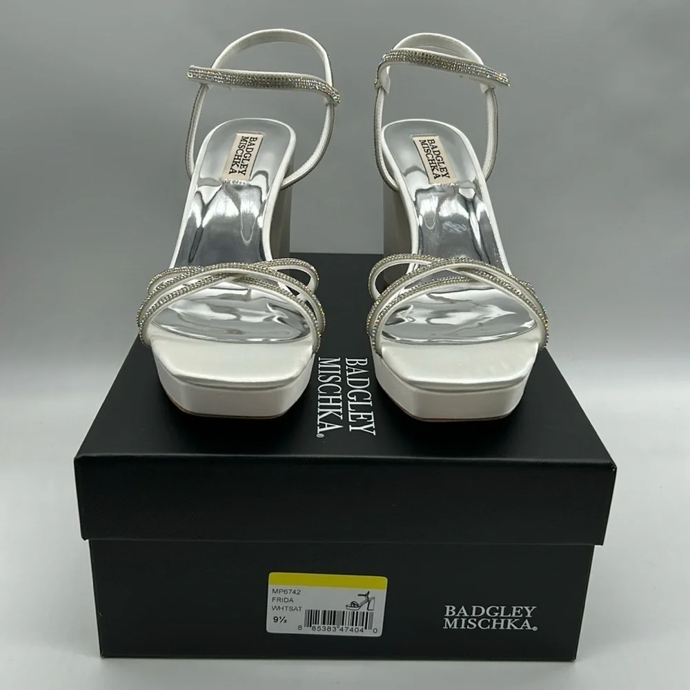 Badgley Mischka Frida Satin Rhinestone Block Heels White Size 9.5 New With Box
